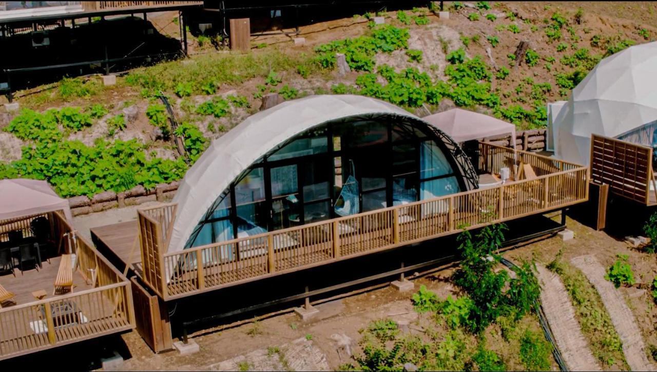Mt.Fujiグランピングテラス　嶺乃華 Hotel Fujikawaguchiko Luaran gambar